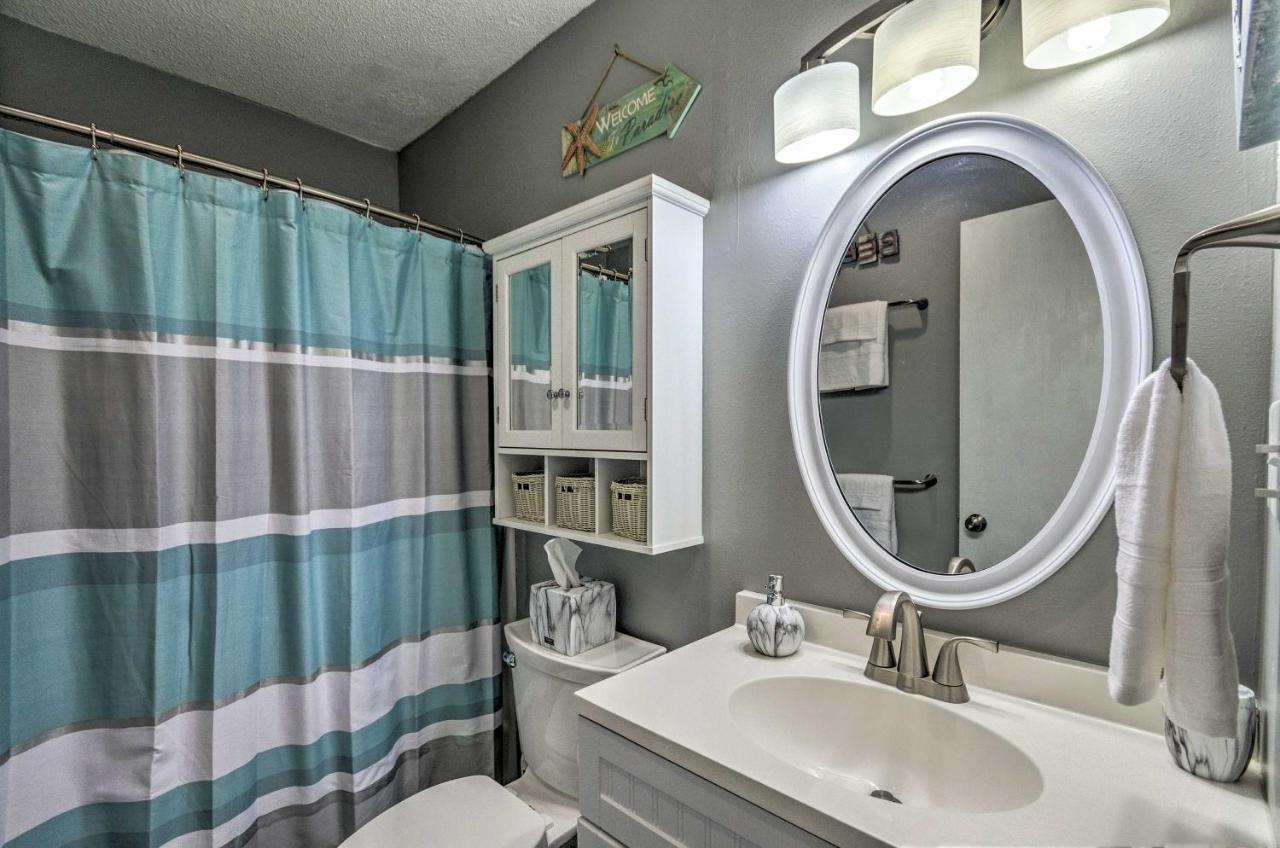 Sandpiper Cove Escape On Canal - Walk To Beach! *