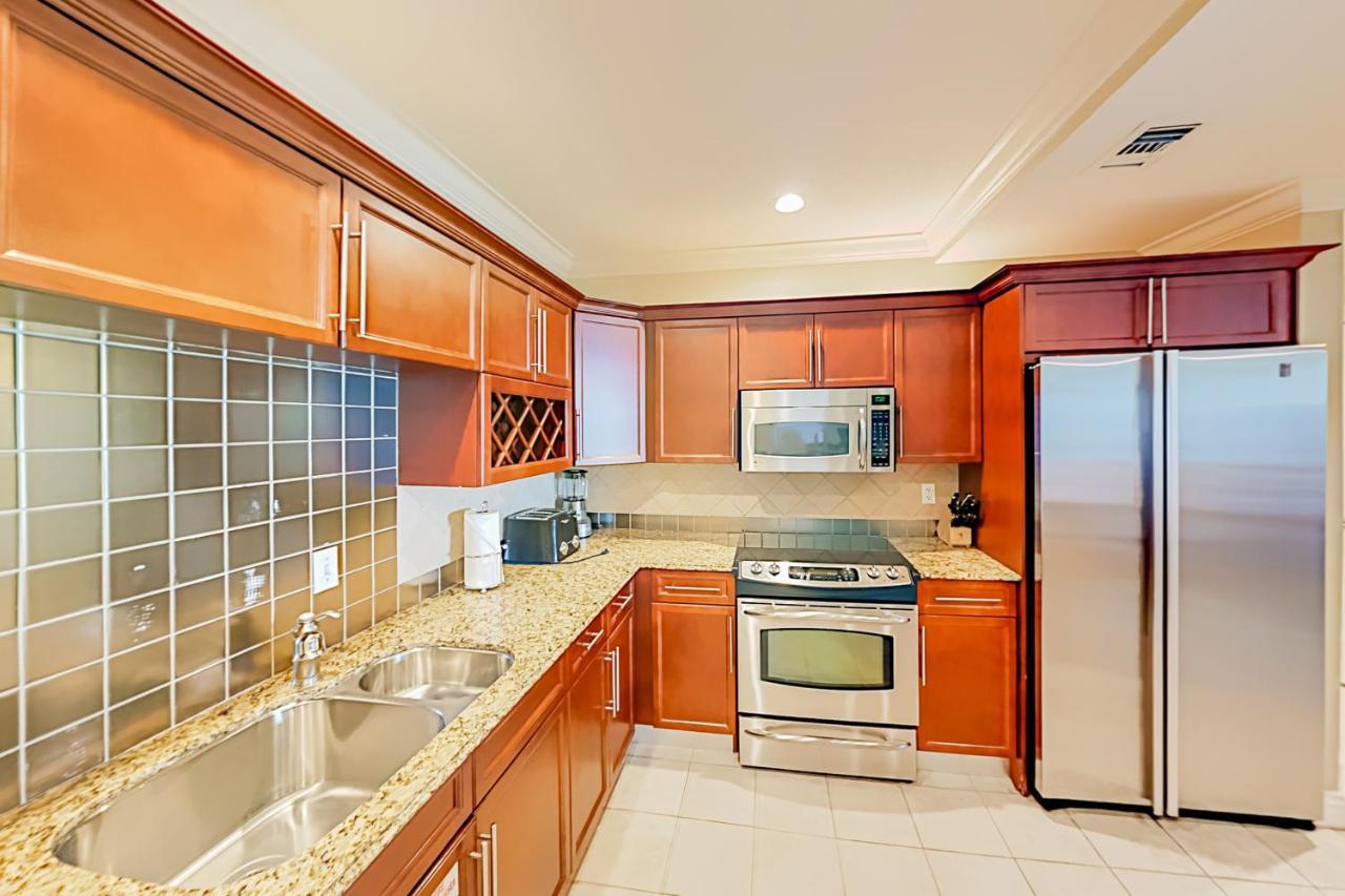 Emerald Grande Destin