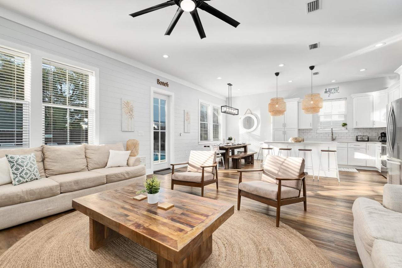Walk2beach, Private Htd Pool, Firepit, Arcade, 5-6 Cars Holiday home Destin