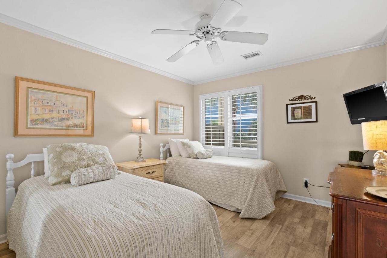 Apartment Seascape Lakefront 232