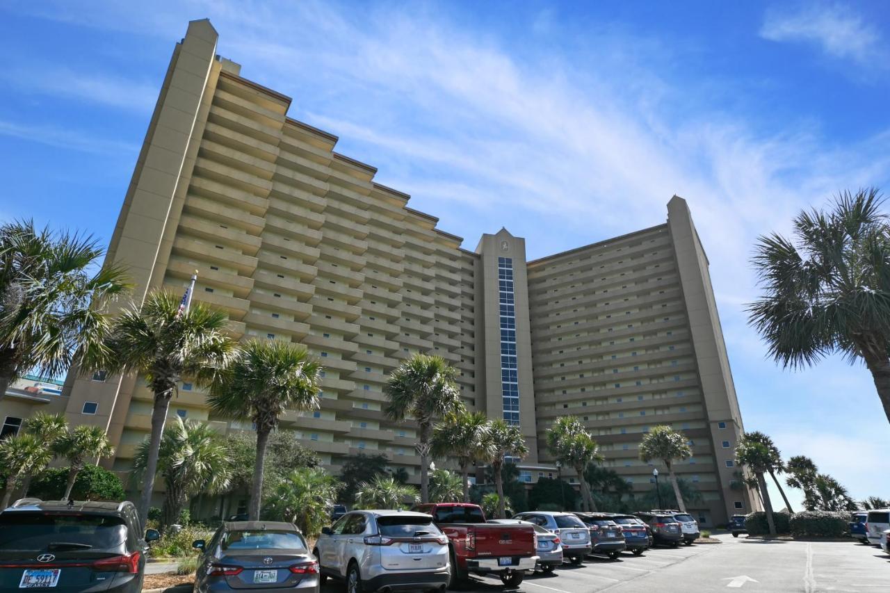 Pelican 1811 Apartment