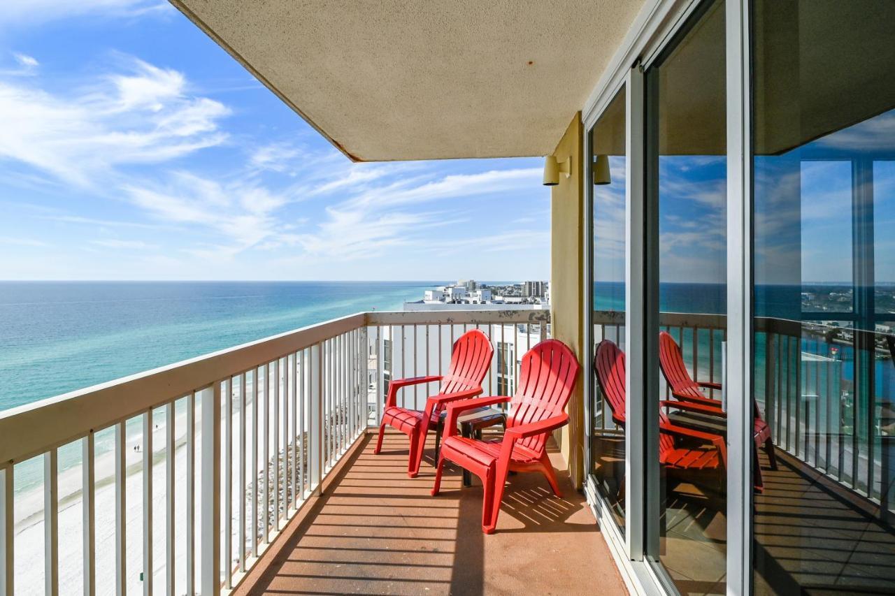 Pelican 1811 Apartment *