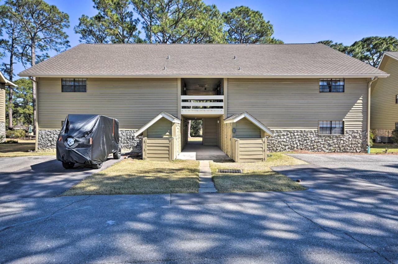 Apartment Golf And Pond View, Walk To