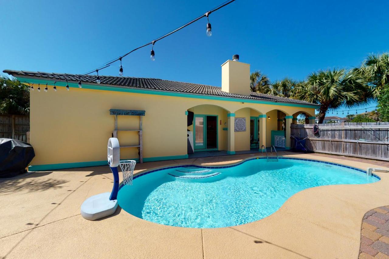 Holiday home Terra Cotta: Tropical Dreams