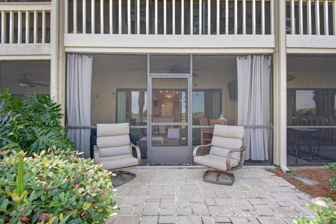 Seascape Lakefront 121- Uncorked Holiday home *