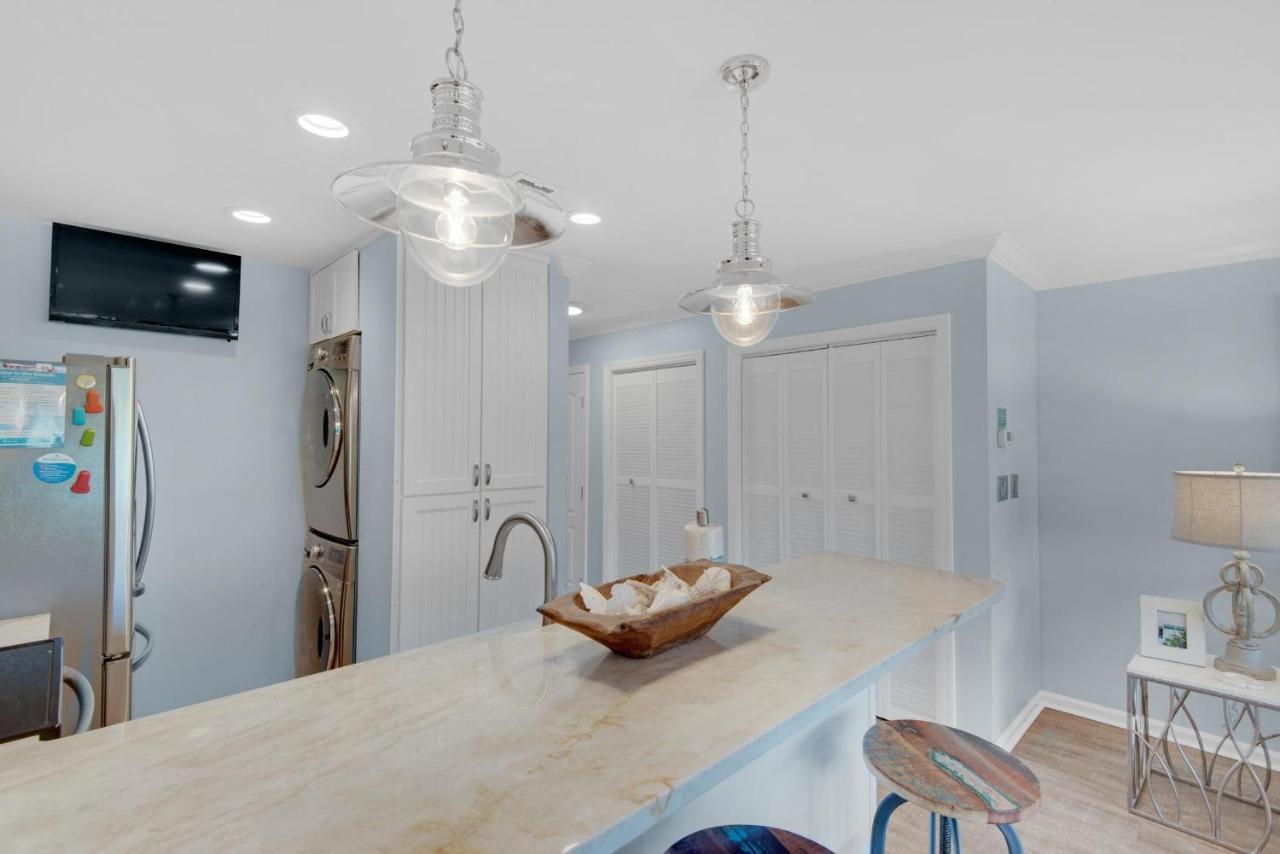 Holiday home Seascape Lakefront 121- Uncorked Destin
