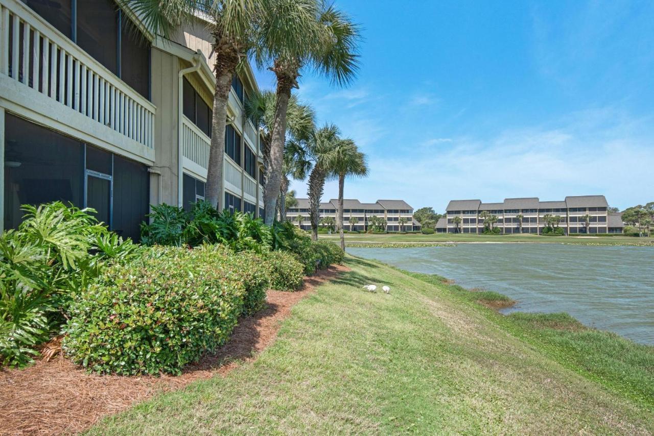 Holiday home Seascape Lakefront 121- Uncorked *