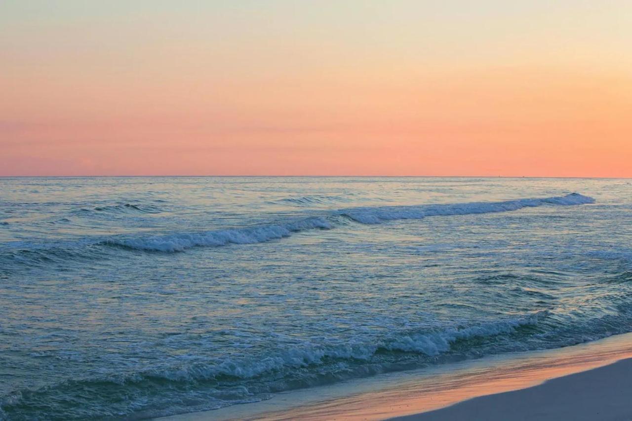 Seascape Lakefront 128- Retreat Yourself Destin
