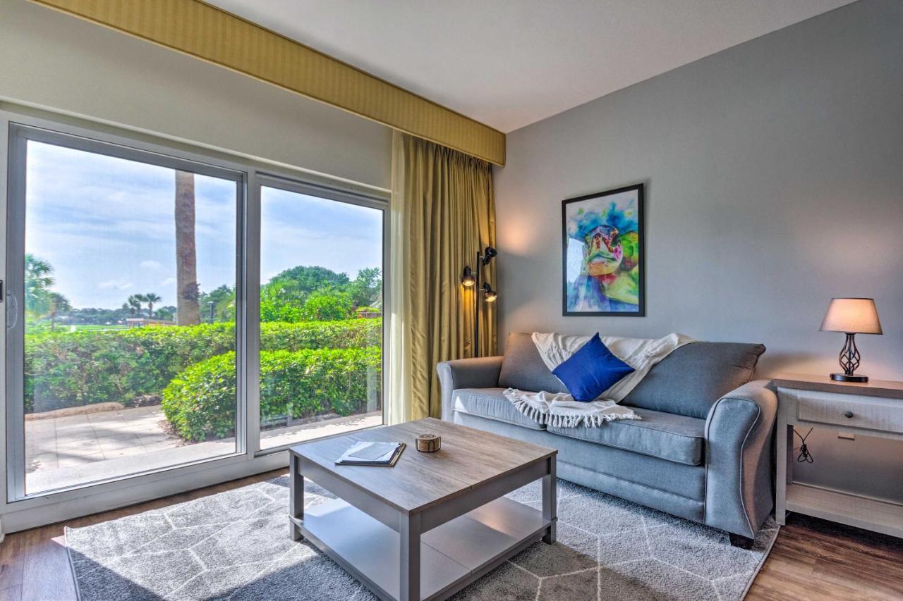 Coastal Patio And Free Amenities!
