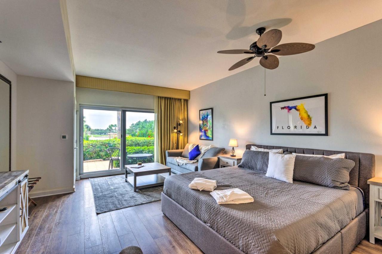 Coastal Patio And Free Amenities!