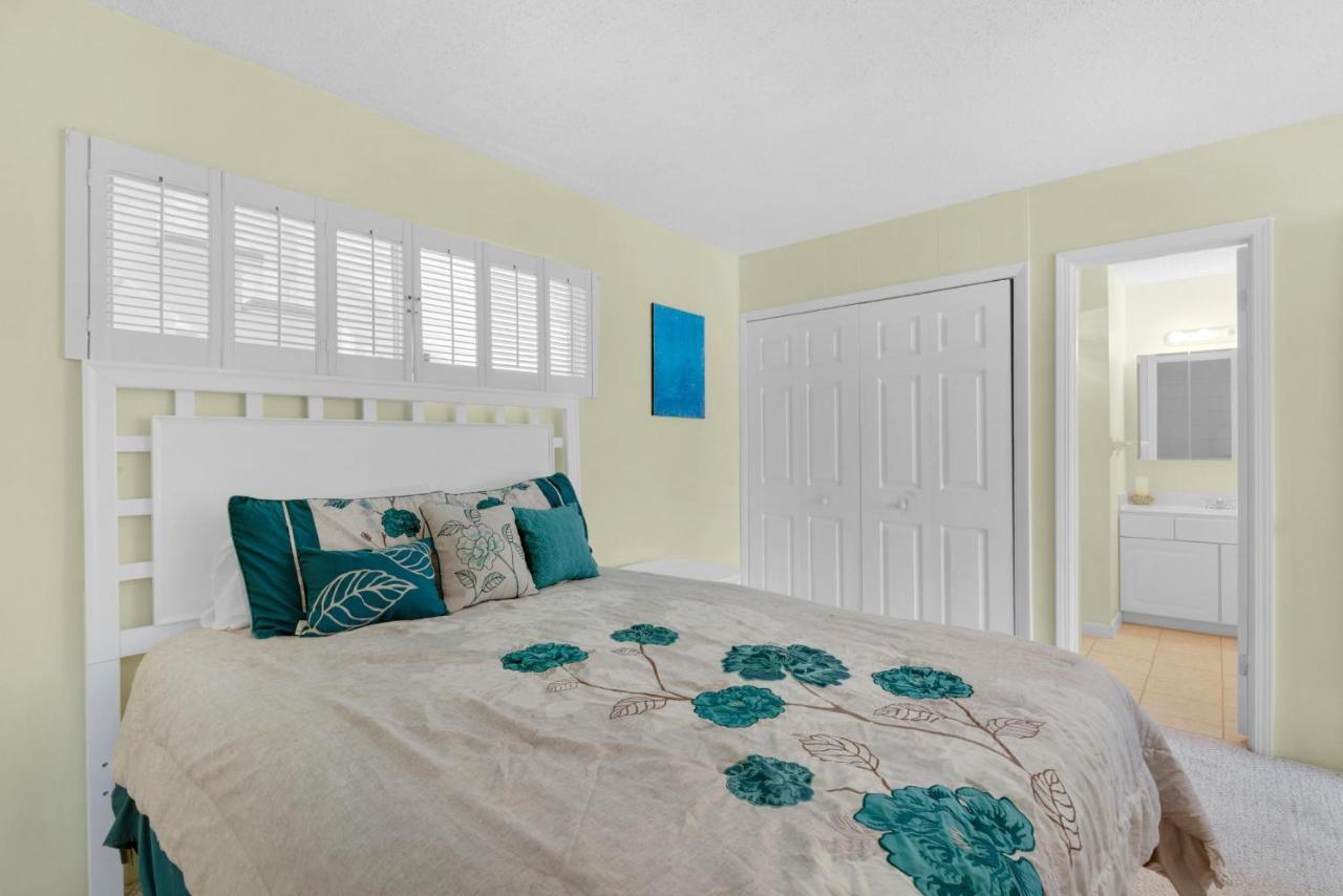Gulf Terrace 126 Apartment *
