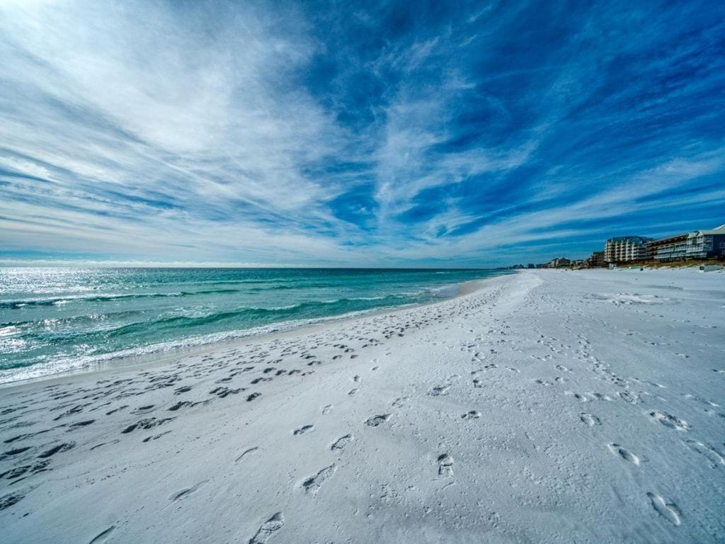Salty Seas Gulf Front Oasis - New To Market Rates Apartment