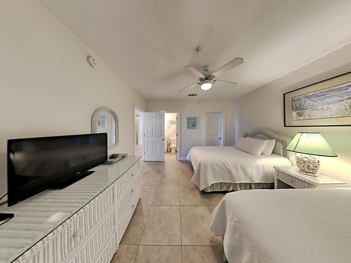 Pavilion Palms #105b Apartment