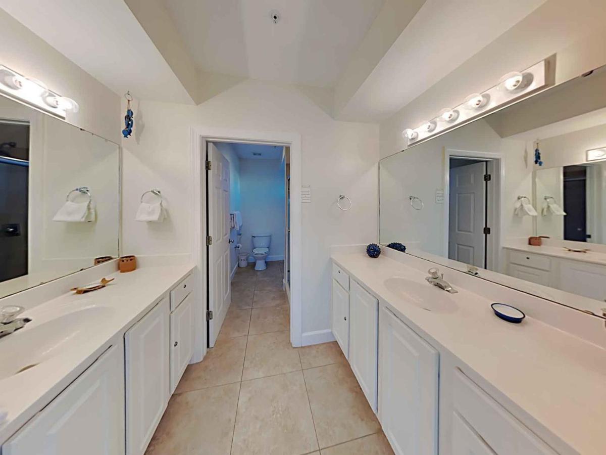 Pavilion Palms #105b Apartment