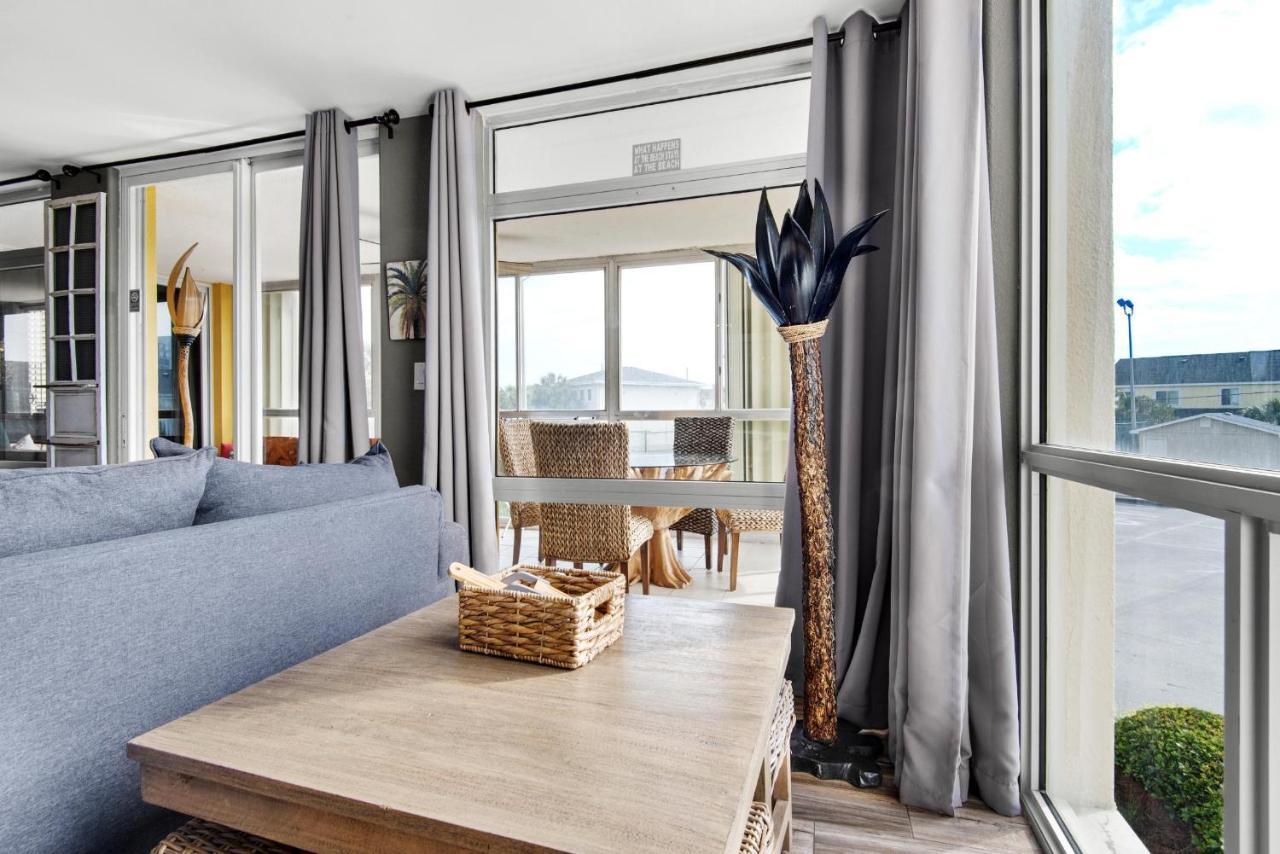Shoreline Towers 3021 Apartment *