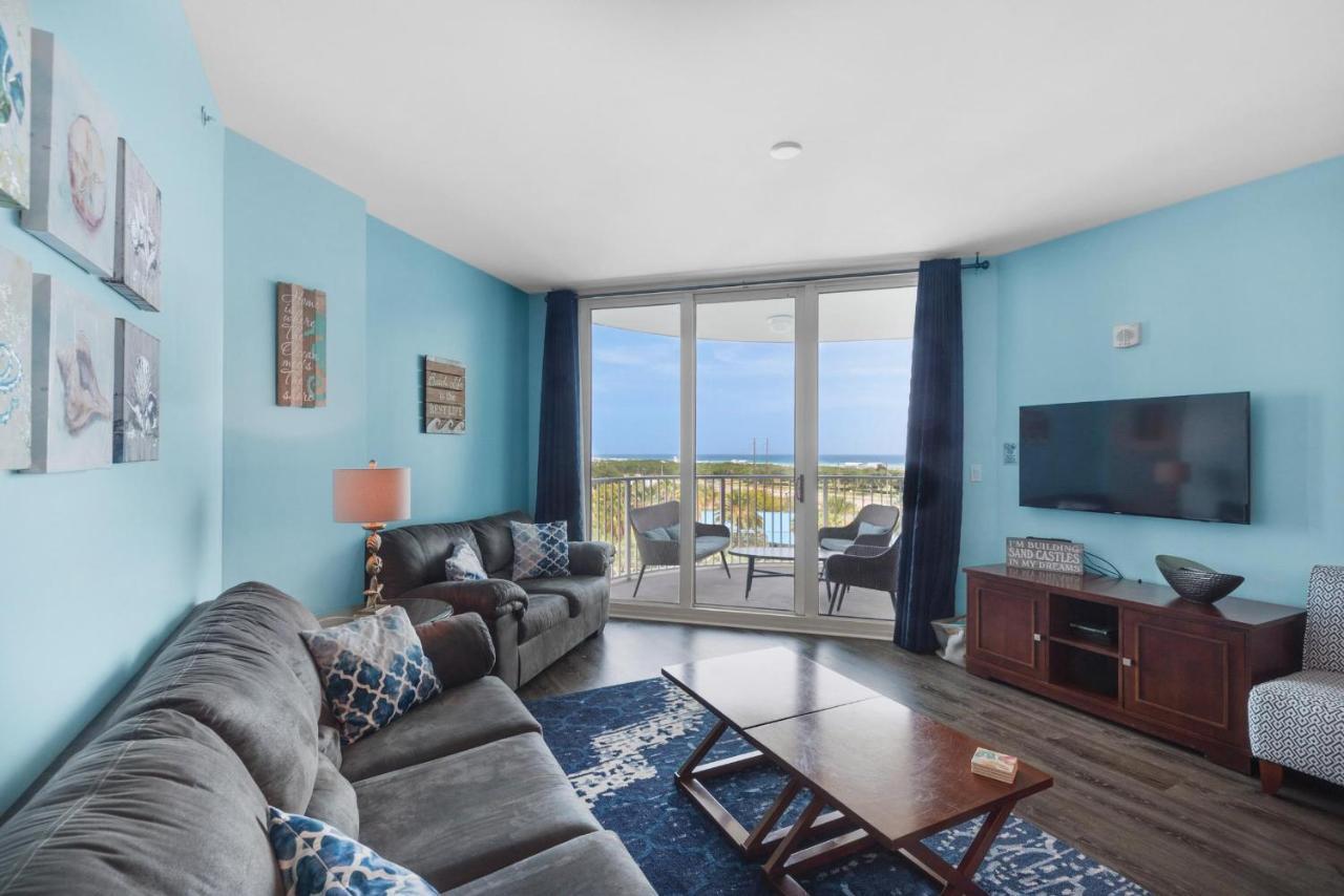 Palms #2613 Jr. 2br