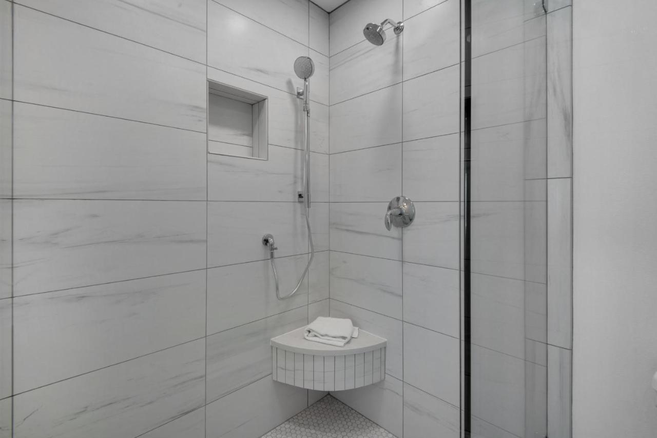 Dollar Townhome #16- Sukoon