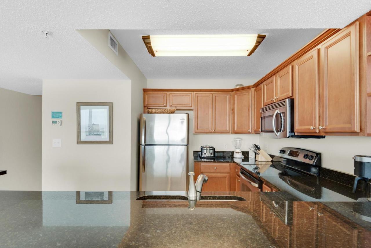 Pelican 801 Apartment