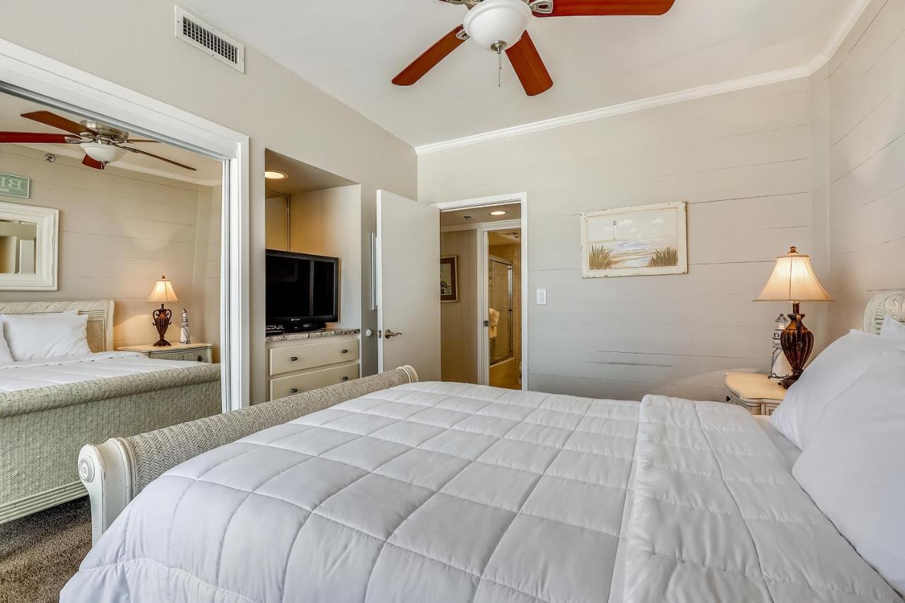 East Pass Towers 305 Apartment