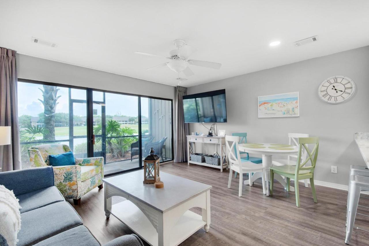 Seascape Lakefront 128- Retreat Yourself