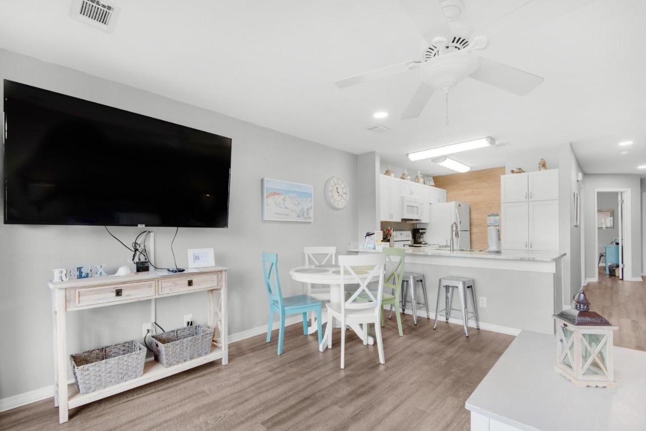 Seascape Lakefront 128- Retreat Yourself *
