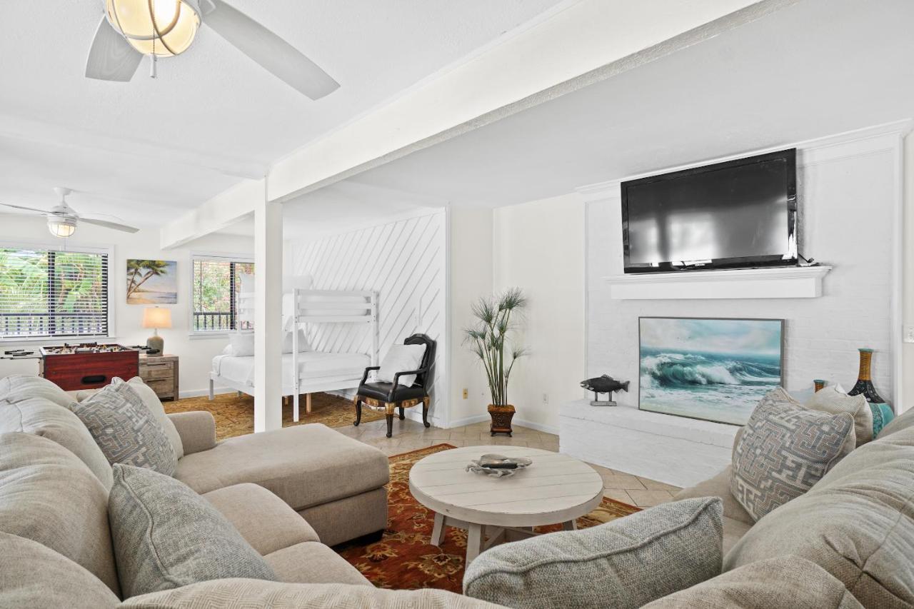 House - Happy Harbor House By Panhandle Getaways Holiday home