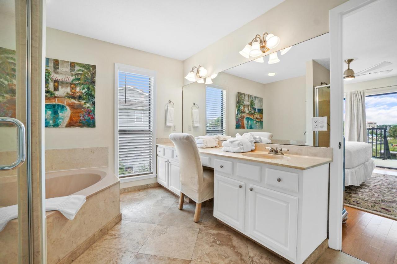 House - Happy Harbor House By Panhandle Getaways Holiday home Destin
