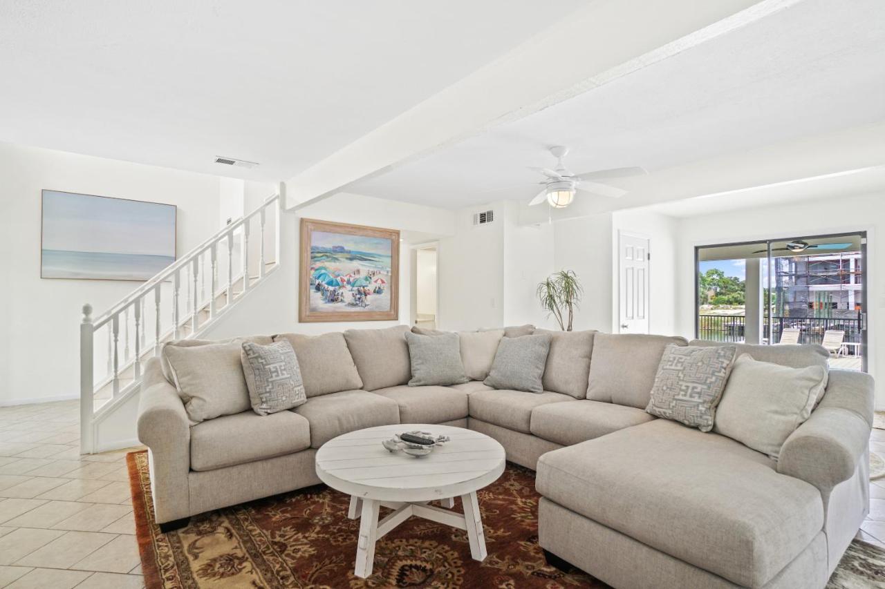 House - Happy Harbor House By Panhandle Getaways Holiday home