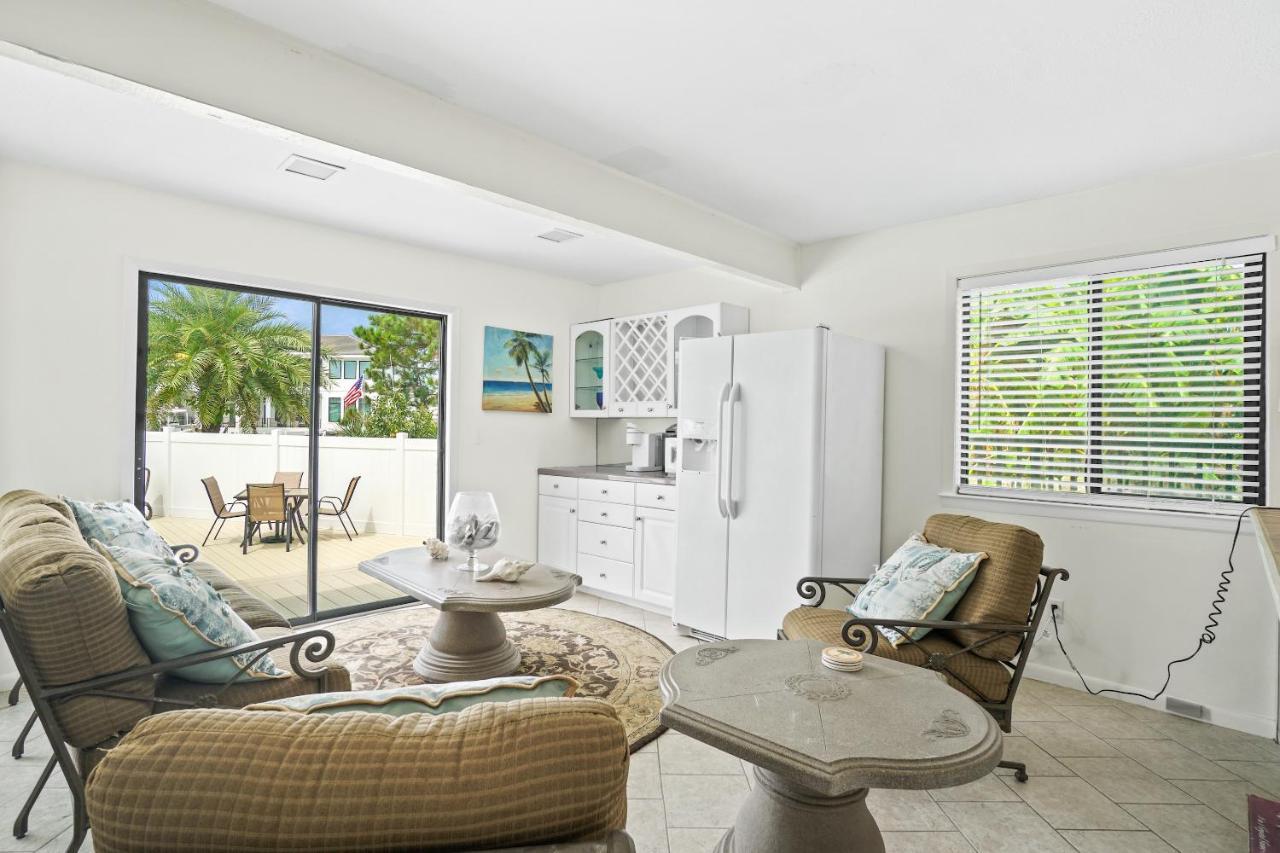 Holiday home House - Happy Harbor House By Panhandle Getaways *