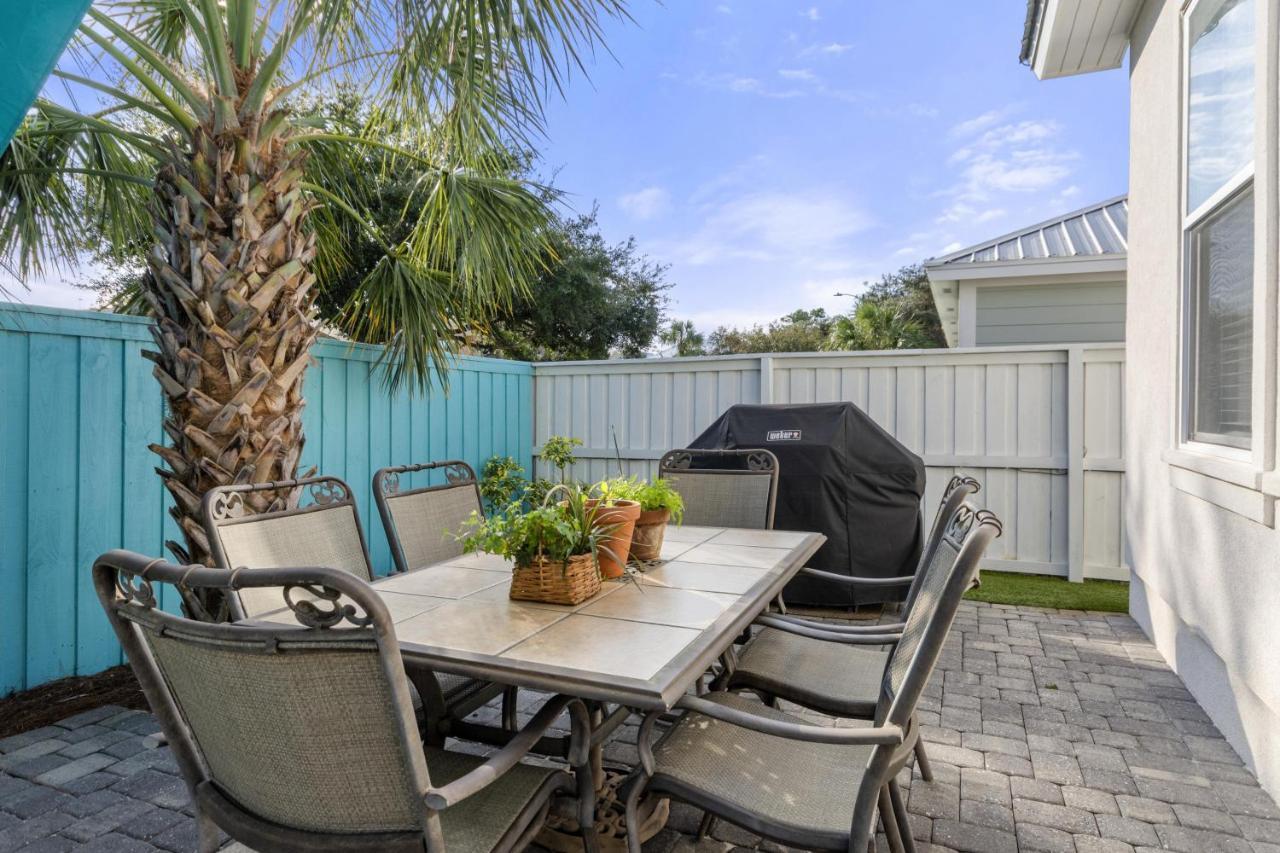 Whispering Palms - Of Frangista Holiday home *