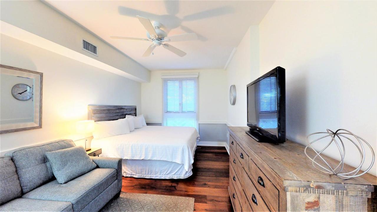 Pilot House 229 * Destin