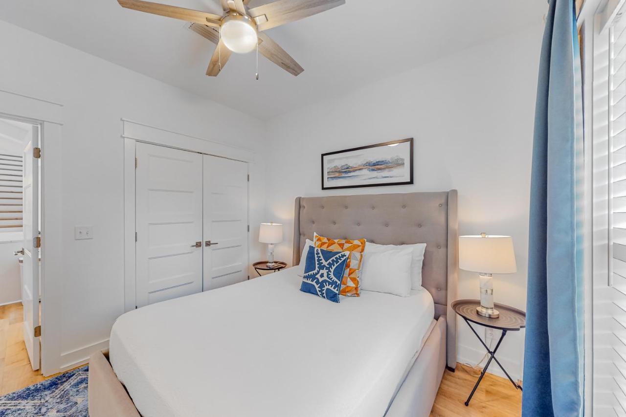 Of Crystal Beach: Clipper Cove Holiday home *
