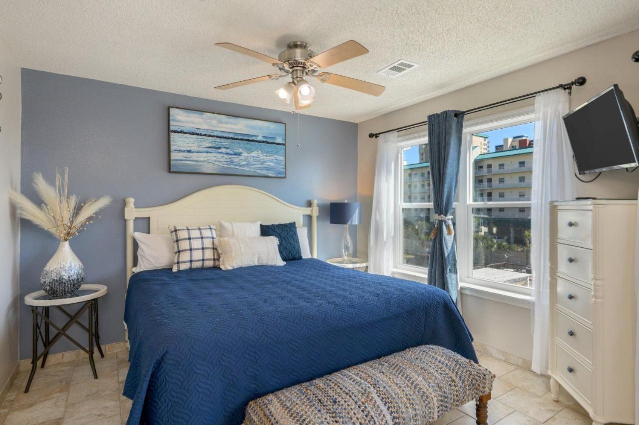 200 Yds To Private Gated Access- 3br-2ba- Quiet Location In The Heart Of Destin! Apartment