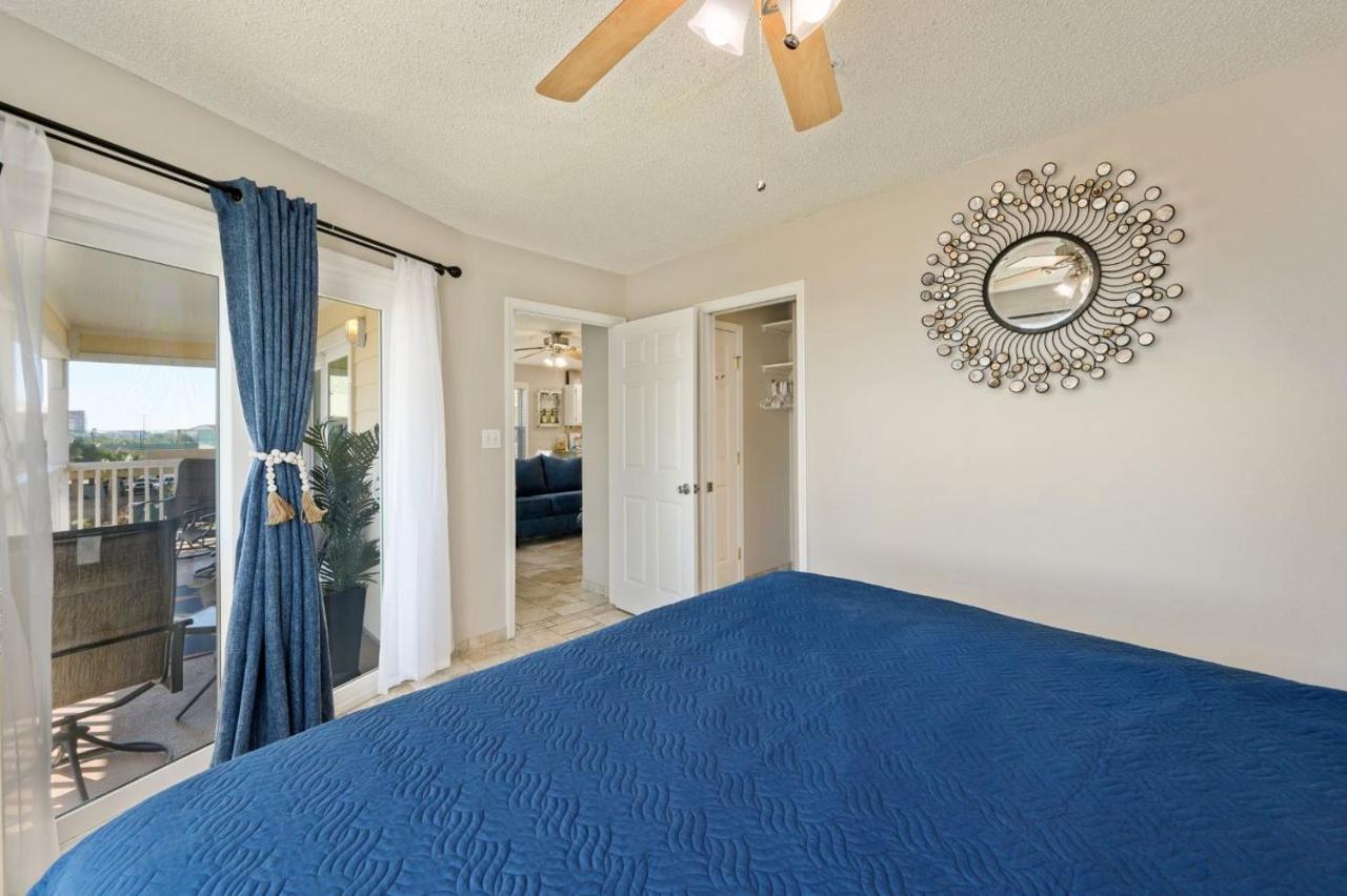 200 Yds To Private Gated Access- 3br-2ba- Quiet Location In The Heart Of Destin! Apartment *