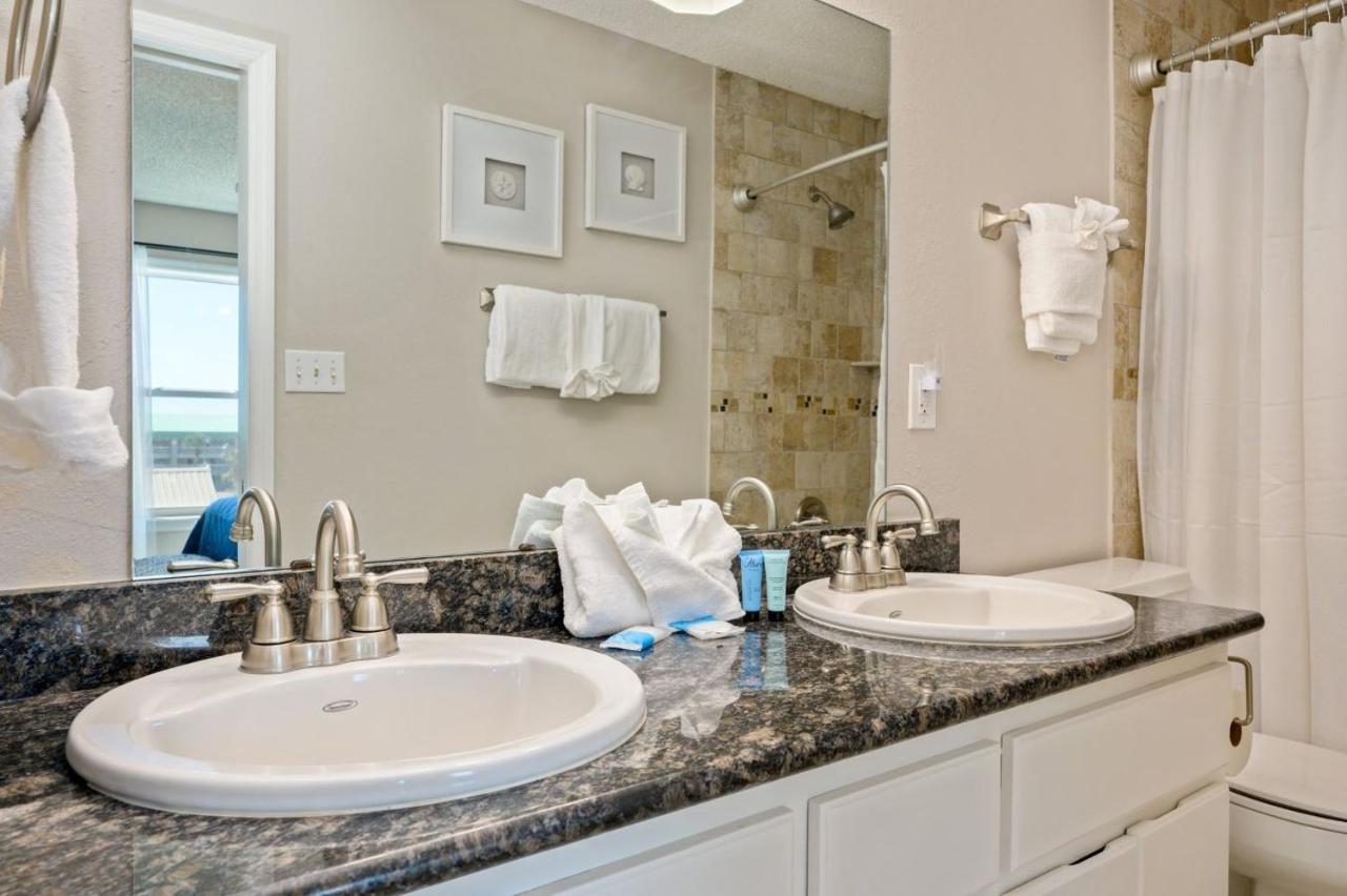 200 Yds To Private Gated Access- 3br-2ba- Quiet Location In The Heart Of Destin! Apartment