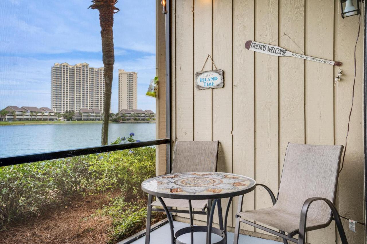 Seascape Lakefront 114- Break