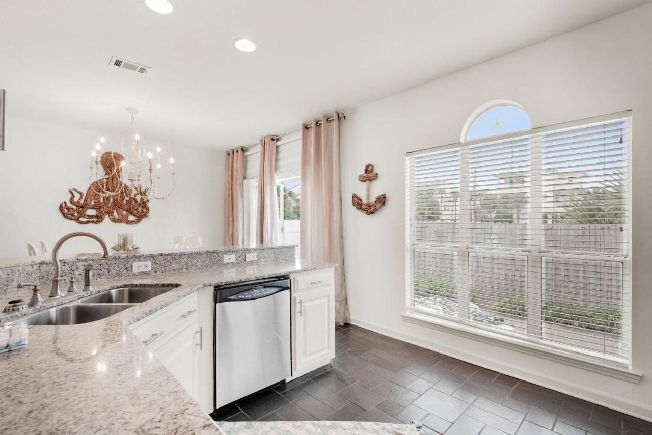 Chic Retreat * Destin