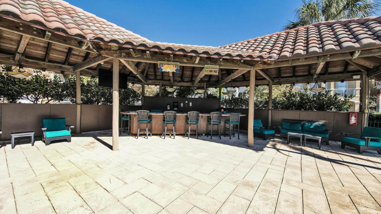 Have A Stunning Tahitian Daydream At Villages Of Crystal Destin