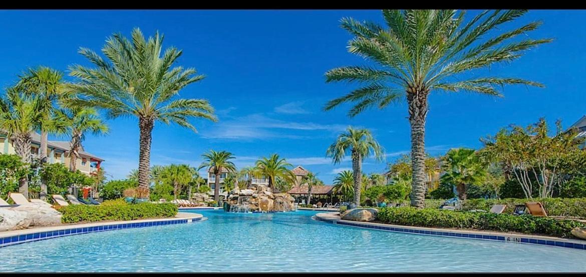 Have A Stunning Tahitian Daydream At Villages Of Crystal