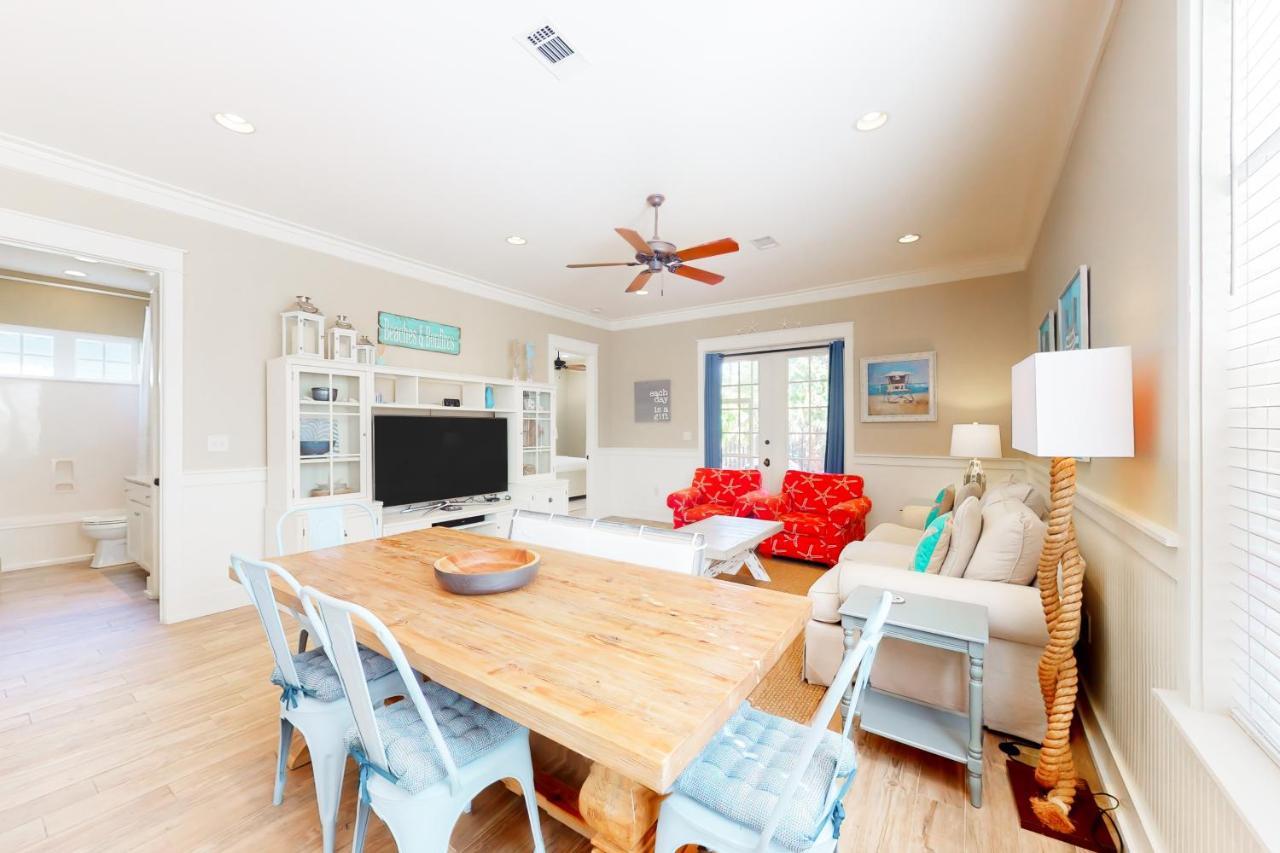 Barefoot Bungalo * Destin