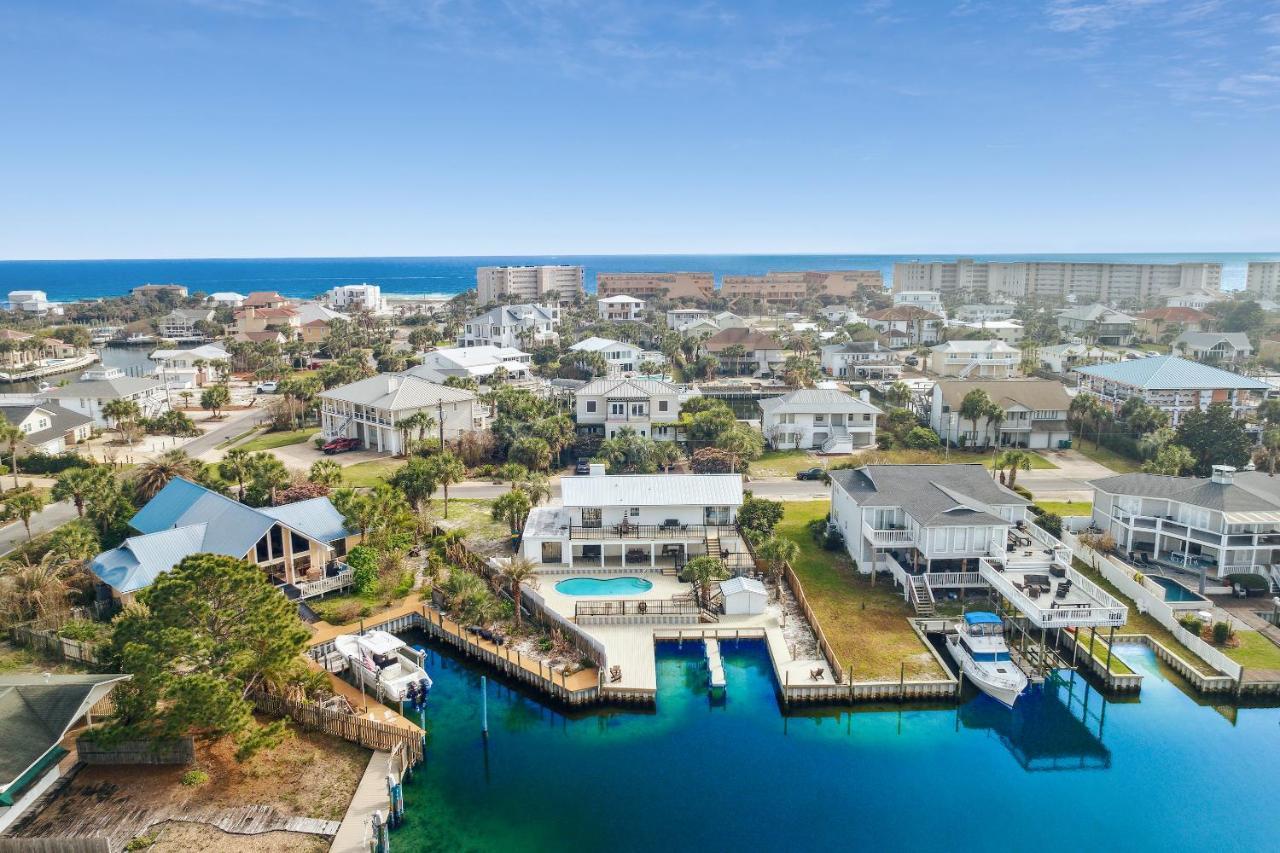 Holiday home House - Happy Harbor House By Panhandle Getaways *