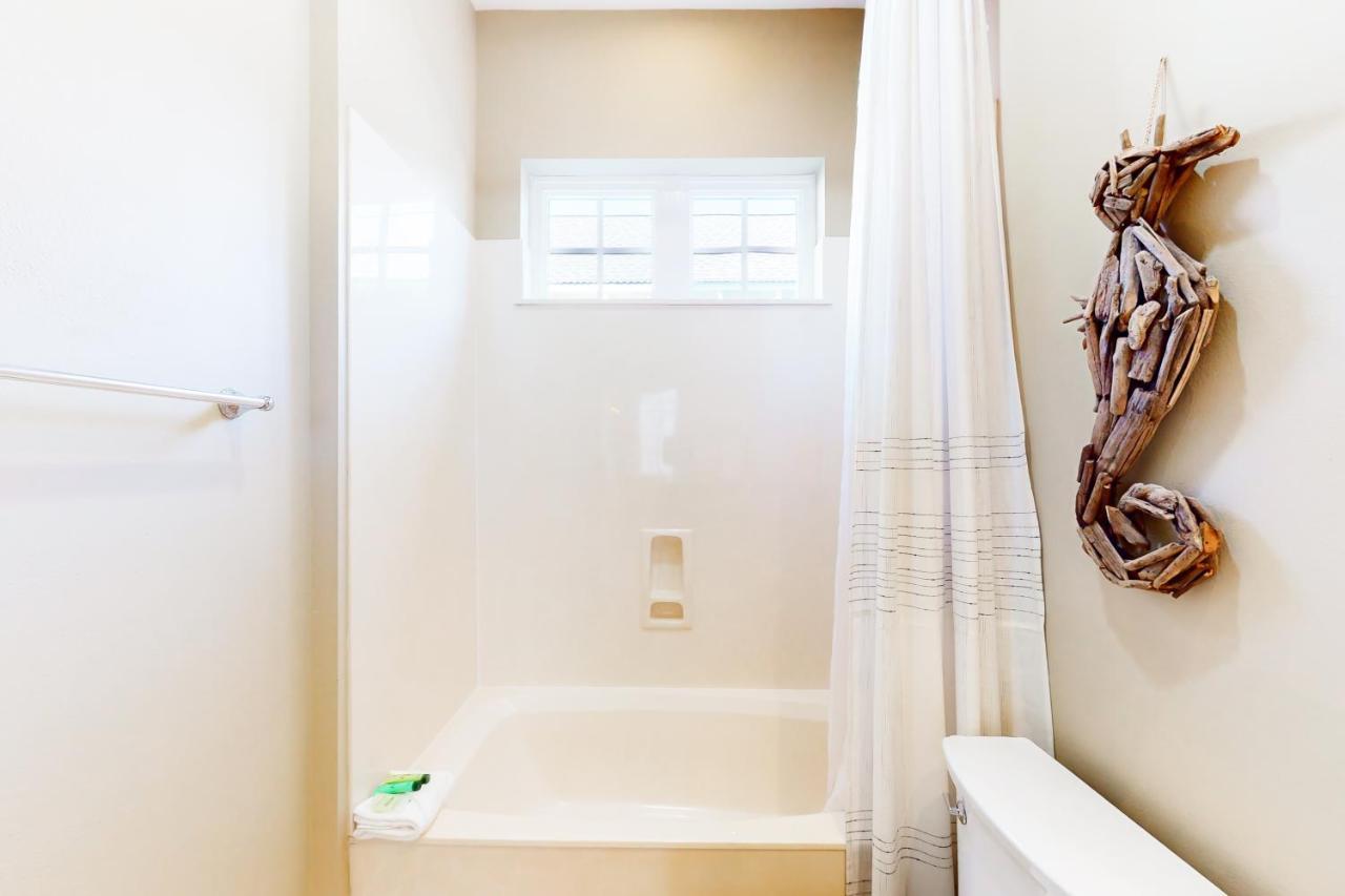 Barefoot Bungalo Holiday home