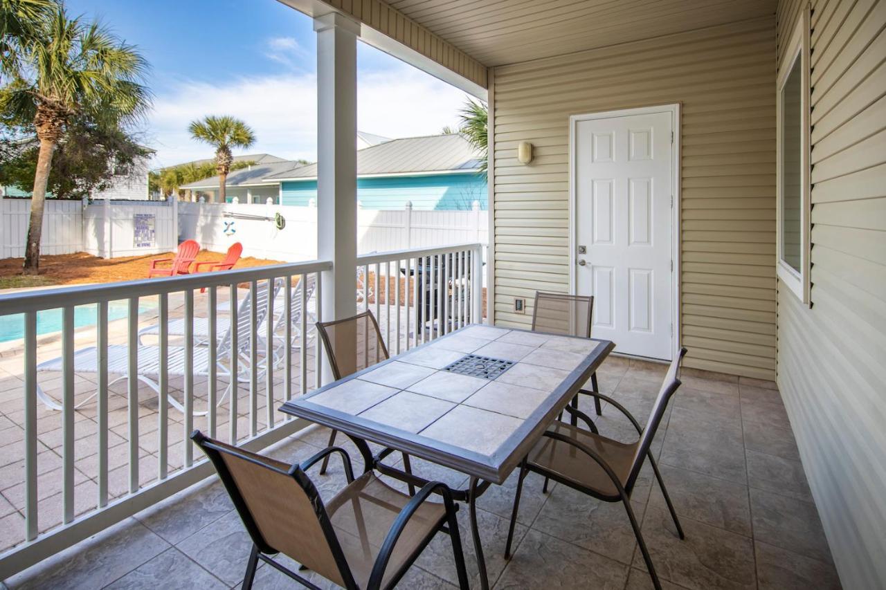 Sandy Retreat * Destin