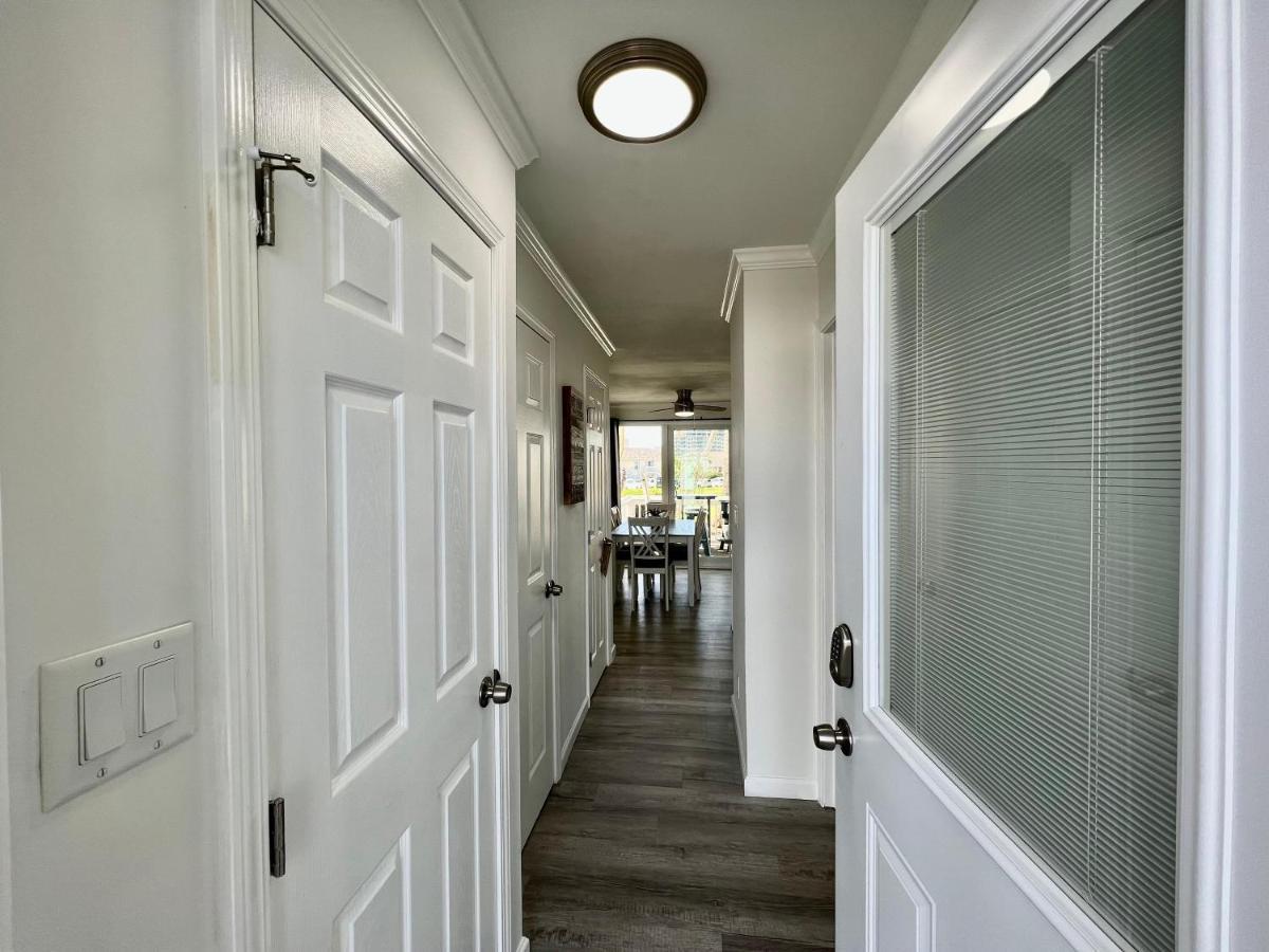 Sandpiper Cove 1006 *