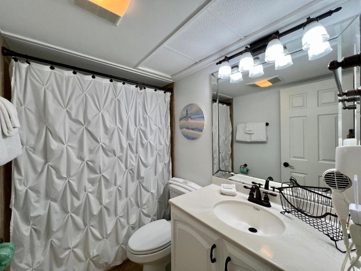 Sandpiper Cove 2092 * Destin