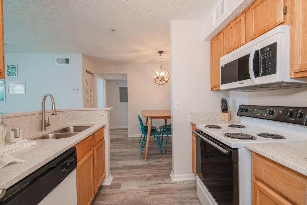 Cozy With Convenient Location * Destin
