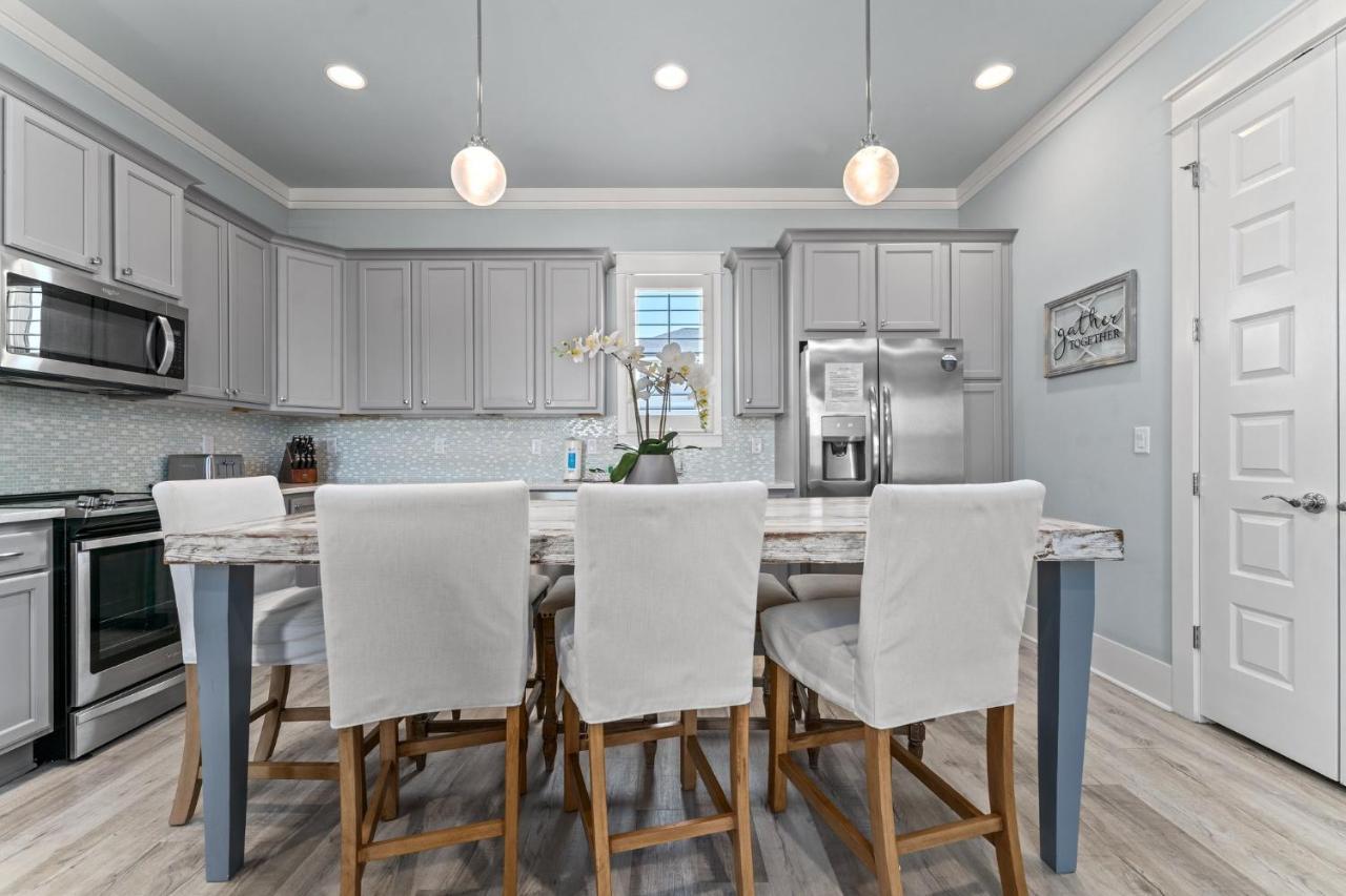 Sandy Buns Chateau With Golf Cart And Heated Pool Holiday home Destin