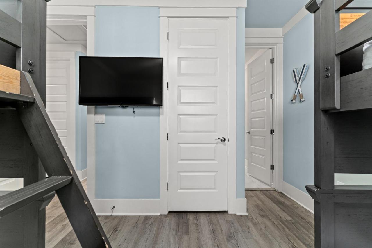 Holiday home Sandy Buns Chateau With Golf Cart And Heated Pool Destin