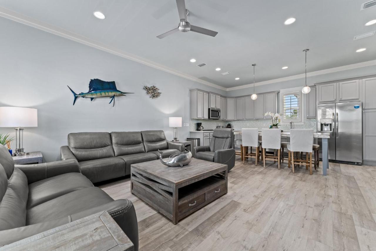Sandy Buns Chateau With Golf Cart And Heated Pool *