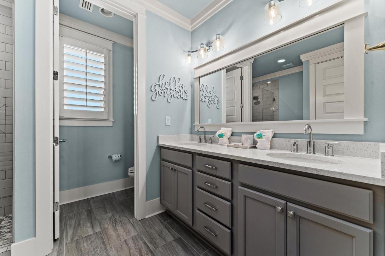 Sandy Buns Chateau With Golf Cart And Heated Pool Destin